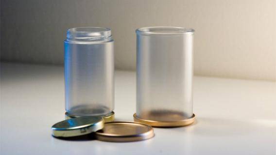 http://cdn.idntimes.com/content-images/post/20150826/doublesidejar www.fastcodesign.co.jpg